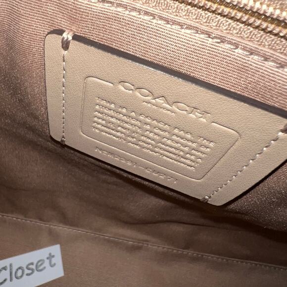 Coach Gallery Tote With Ladybug Floral Print Chalk Multi - Picture 9 of 12